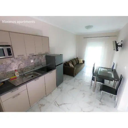 Maximus Polychrono Apartments Apartment *
